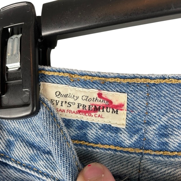 Levi’s 505 Regular Fit Straight Leg Jeans – Size 36x32 – Medium Wash - Picture 4 of 9